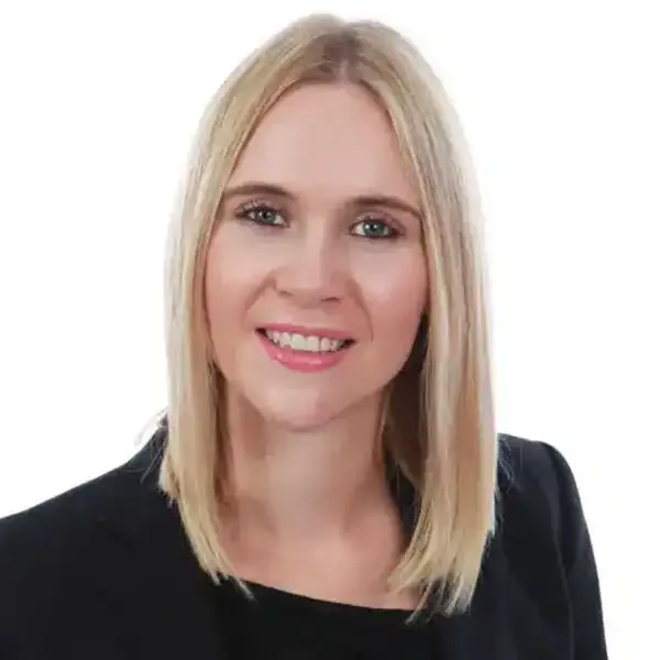 Headshots on a white background 03
